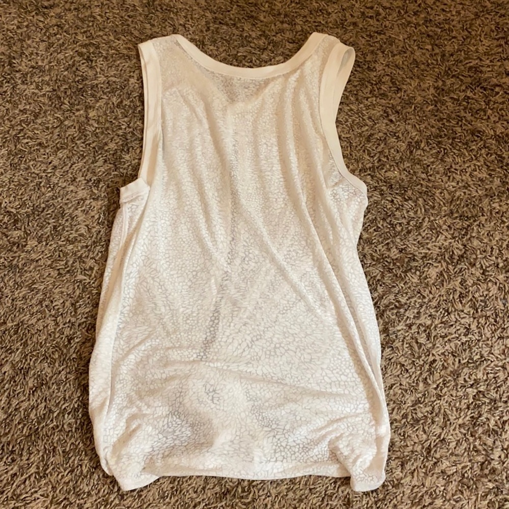 Lululemon tank